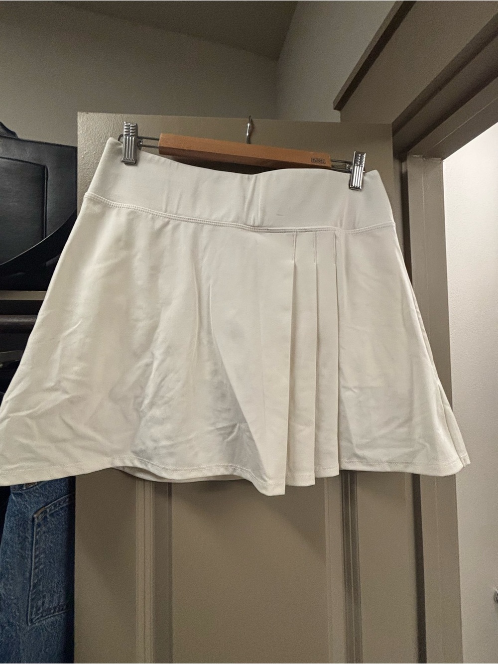 Tommy Bahama Cream Circle Skirt with Side Pleats